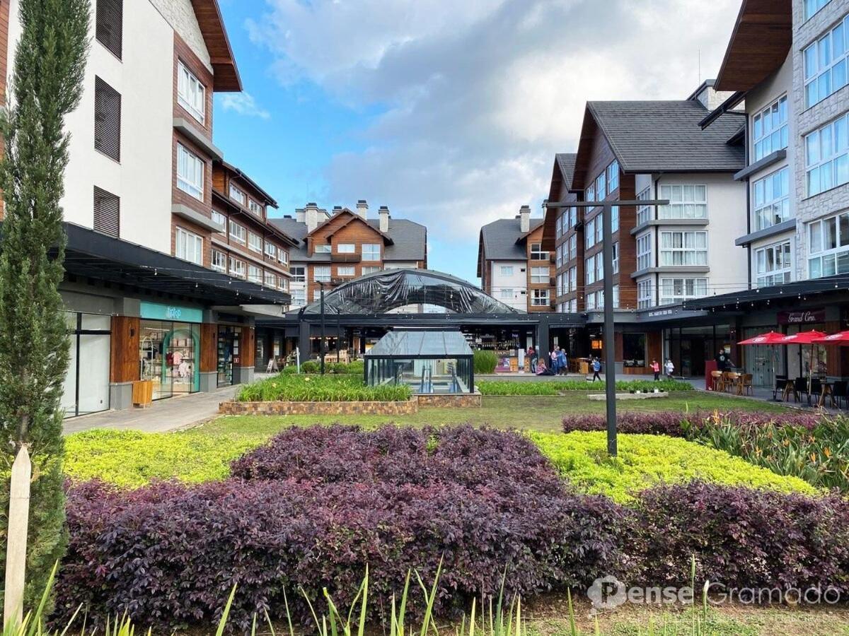 Apartamento 2 Suites - 650M Da Rua Coberta Gramado Ngoại thất bức ảnh